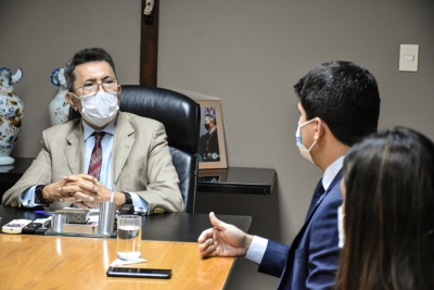Des. Edson Ulisses recebe visita da nova diretoria da OAB/SE