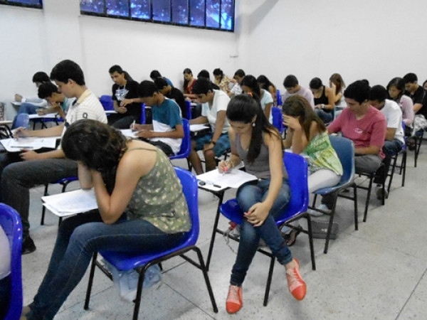 Prova para estagiário de nível médio do TJSE ocorre com tranquilidade