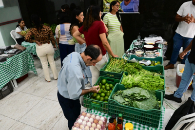 Feira da Agricultura Familiar movimenta hall do Anexo I