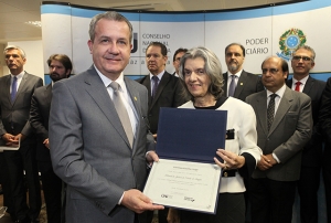 TJSE recebe do CNJ Prêmio Conciliar é Legal por projeto de conciliação no trânsito