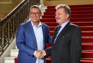 Presidente do TJ retransmite governo do Estado a Fábio Mitidieri