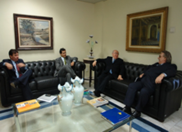 Consultor da Fundação Getúlio Vargas conhece projetos do TJSE