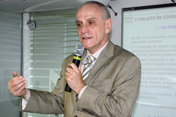 Magistrados discutem projeto do Código de Processo Civil