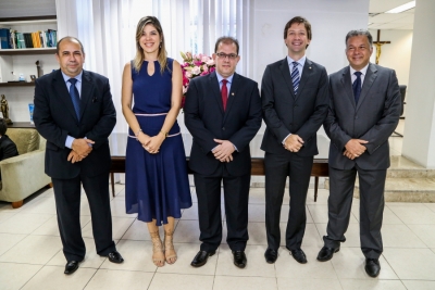 Amase empossa nova diretoria