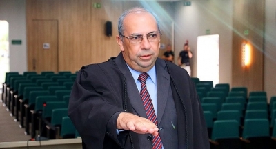Desembargador Diógenes Barreto é eleito presidente do TRE-SE