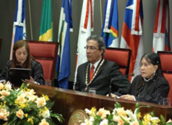 Desembargadora Célia Pinheiro fará projeto voltado a crianças e adolescentes