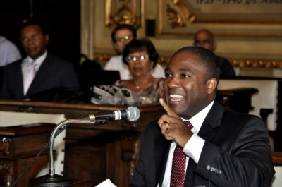 Juiz Edinaldo César Santos Junior é o novo Mestre em Direitos Humanos pela USP