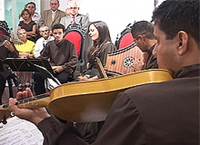 Memorial realiza mostra de música, poesia e artes plásticas