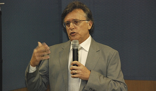 Desembargador debate ‘Lei da Ficha Limpa’ com magistrados e promotores