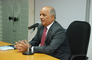 Aula Magna com Roberto Bedaque marca início de Pós-Graduação em Processo Civil da Ejuse