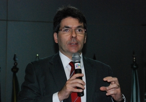 Ejuse: Cássio Scarpinella participa de Ciclo de Palestras sobre o Novo CPC