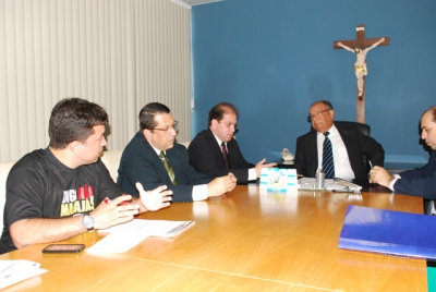 Presidente do TJSE recebe diretoria do SINDIJUS