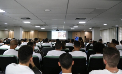 Memorial realiza palestra sobre o 13 de Julho para alunos do curso de formação da Guarda Municipal