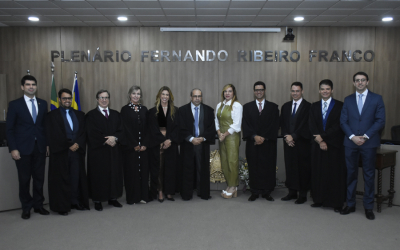 Desembargadores prestigiam posse de advogado como membro do TRE