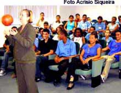 Recursos Humanos reúne office-boys e girls