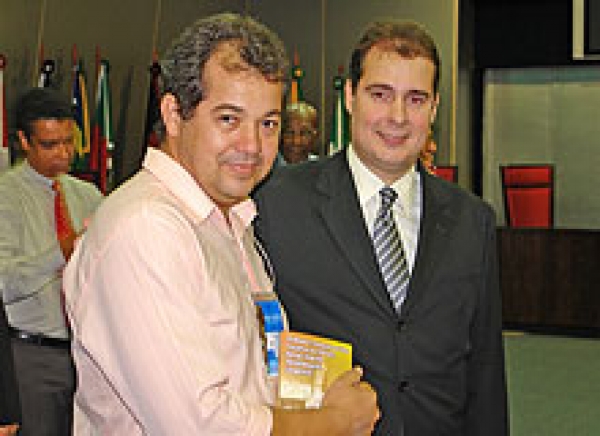 Seminário de Comunicação é encerrado com lançamento do I Prêmio Amase de Jornalismo