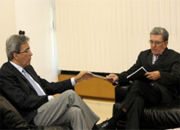 Des. José Alves convida governador Marcelo Déda para sua posse