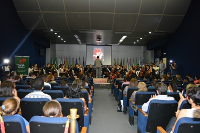 Dia da criança é comemorado no TJSE com encontro entre padrinhos e afilhados