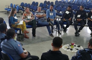 Guardas municipais de Estância participam de círculo de Justiça Restaurativa