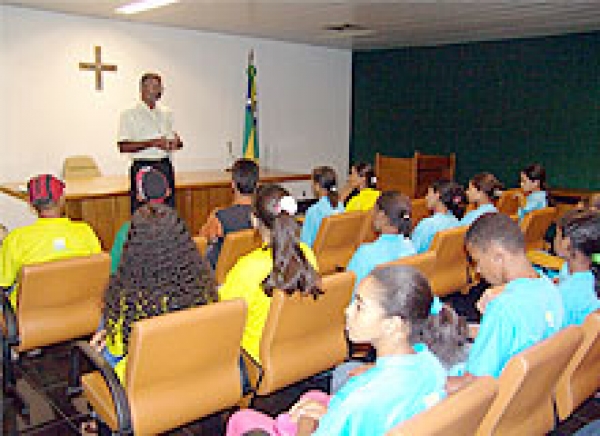 Estudantes de Arauá fazem pesquisa no TJSE