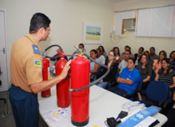 TJSE capacita servidores com curso de primeiros socorros e prevenção de incêndios