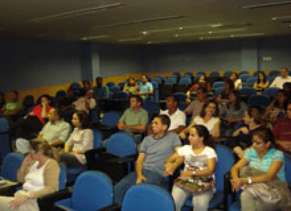 Postulantes à adoção participam de curso de preparação psicossocial e jurídica