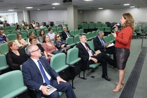 Ejuse encerra ano letivo com palestra e confraternização