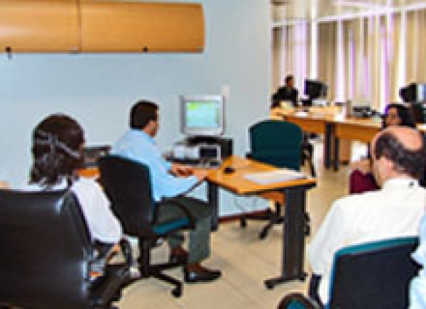 Pregão Eletrônico estréia com economia de 74%