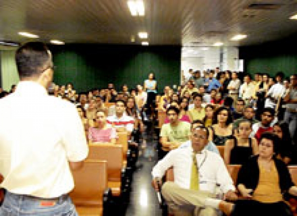 Servidores do TJ apóiam mudança de horário