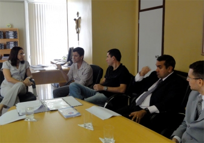 Reunião discute fortalecimento da rede de atendimento a Crianças e Adolescentes em Canindé