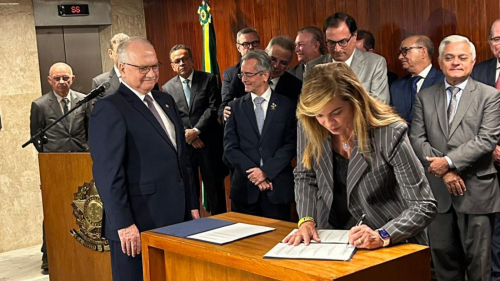 Presidente do TJSE assina termo de cooperação para criação de fundo de modernização do CNJ