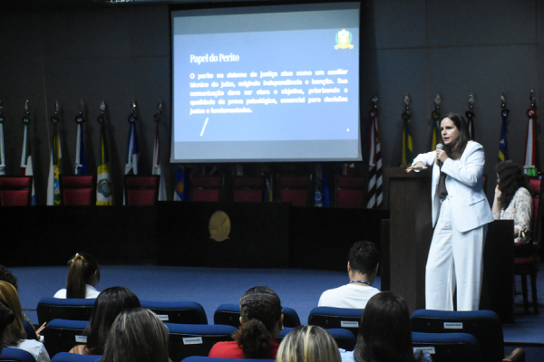 Coordenadoria de Per&iacute;cias Judiciais leva orienta&ccedil;&otilde;es aos peritos externos
