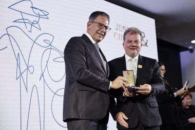 Prêmio Dom Quixote: presidente do TJSE recebe homenagem a defensores da democracia