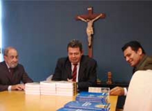 Presidente do TJSE recebe visita do deputado Ulices Andrade