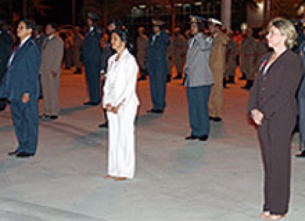 Presidente é condecorada pelo Corpo de Bombeiros