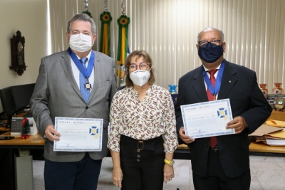 Medalha do Colégio de Corregedores é entregue ao Presidente do TJSE e ao Des. Roberto Porto