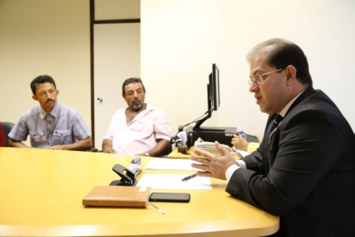 Juiz Gestor de Precatórios recebe comissão de credores de Poço Redondo