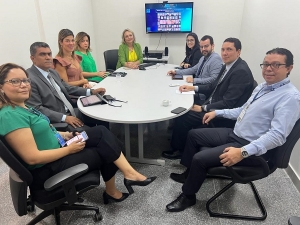 Juíza-Corregedora e servidores realizam visita técnica ao TJMT