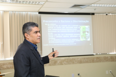 Ejuse: realizada primeira aula do curso sobre bancas de heteroidentificação