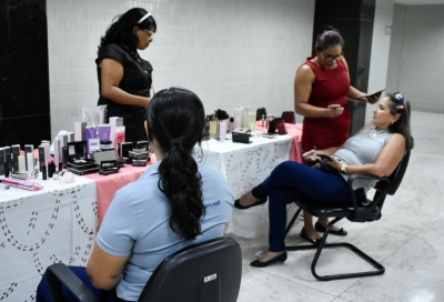 Dia da Beleza, em homenagem às mães do Judiciário, tem início no Palácio da Justiça