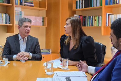 Presidente do TJSE recebe visita institucional do senador Rogério Carvalho