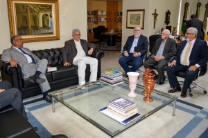 Presidente recebe membros da Academia Sergipana de Educação