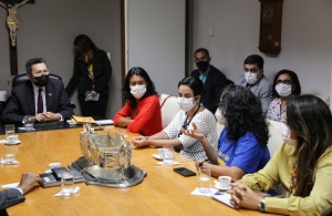 Mães de crianças com autismo são recebidas na Presidência do TJSE