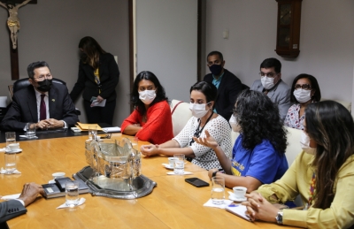 Mães de crianças com autismo são recebidas na Presidência do TJSE