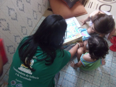 Campanha CIJ/TJSE: crianças e adolescentes acolhidos em entidades recebem presentes