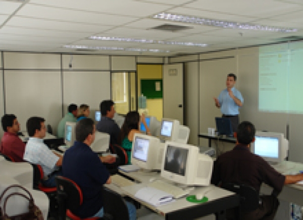 TJSE capacita multiplicadores de BrOffice