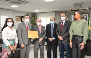 Projetos de Lei do Judiciário são entregues ao Presidente da Alese