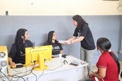 Cejusc Itinerante leva serviços para moradores do povoado Colônia Treze