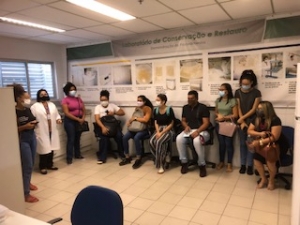 Alunos de Biblioteconomia da UFS conhecem trabalho do Arquivo Judiciário