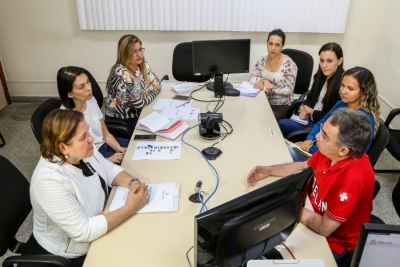 Paz em Casa: Coordenadora da Mulher visita 1ª Vara Criminal de Socorro